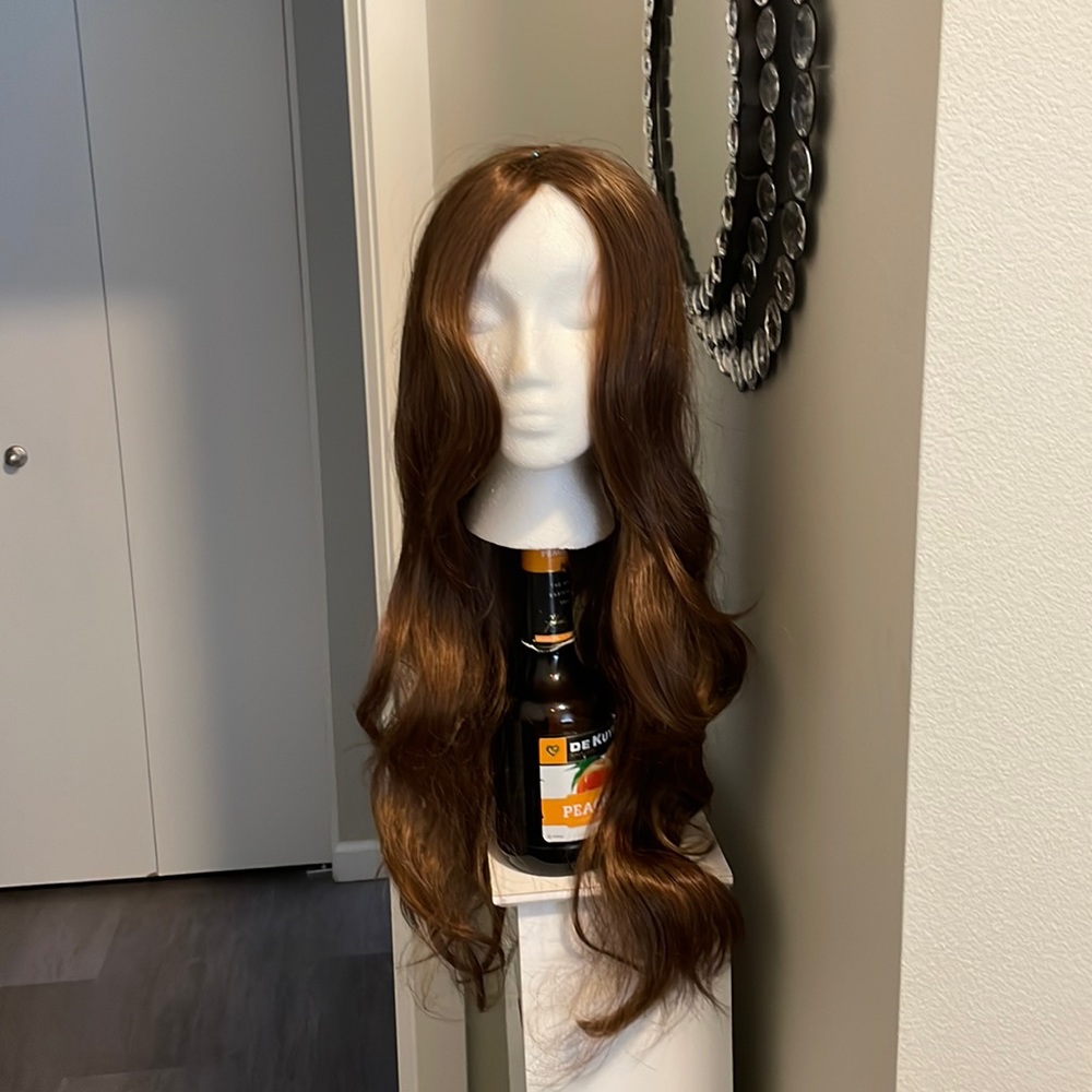 Reddish brown wig
